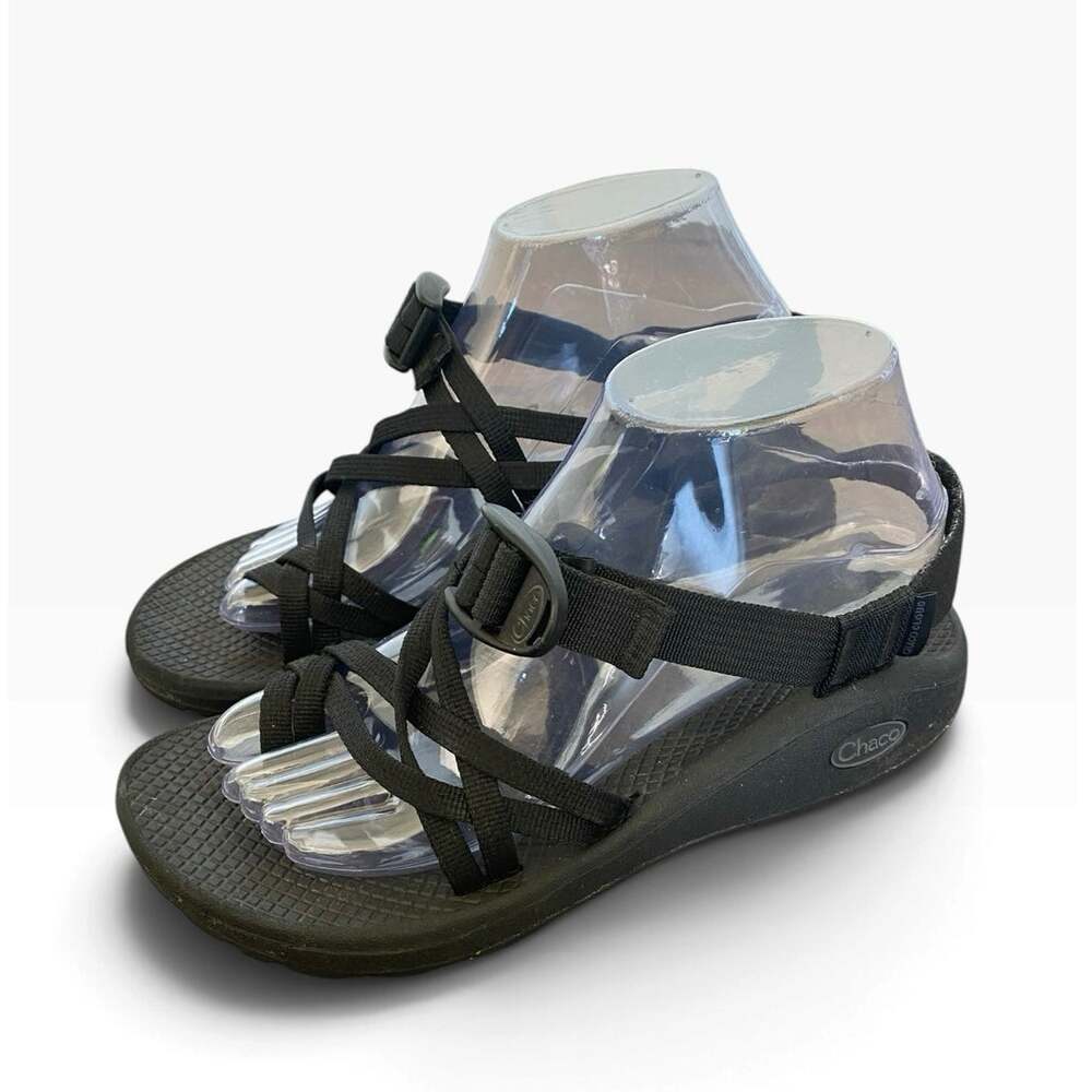 Chaco Black Strappy Sport Sandals Size 8 Wide Adjustable Hiking Outdoor